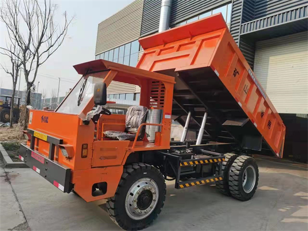 山东矿用井下运输车